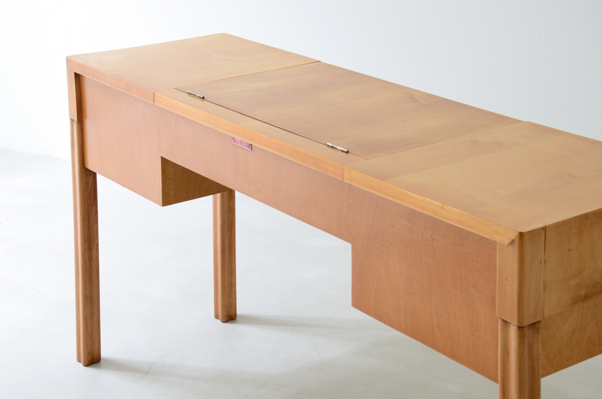Serafino Arrighi  Petinoise console in blond wood with mirror and drawers.  Serafino Arrighi manufacture, lable production late 1940s