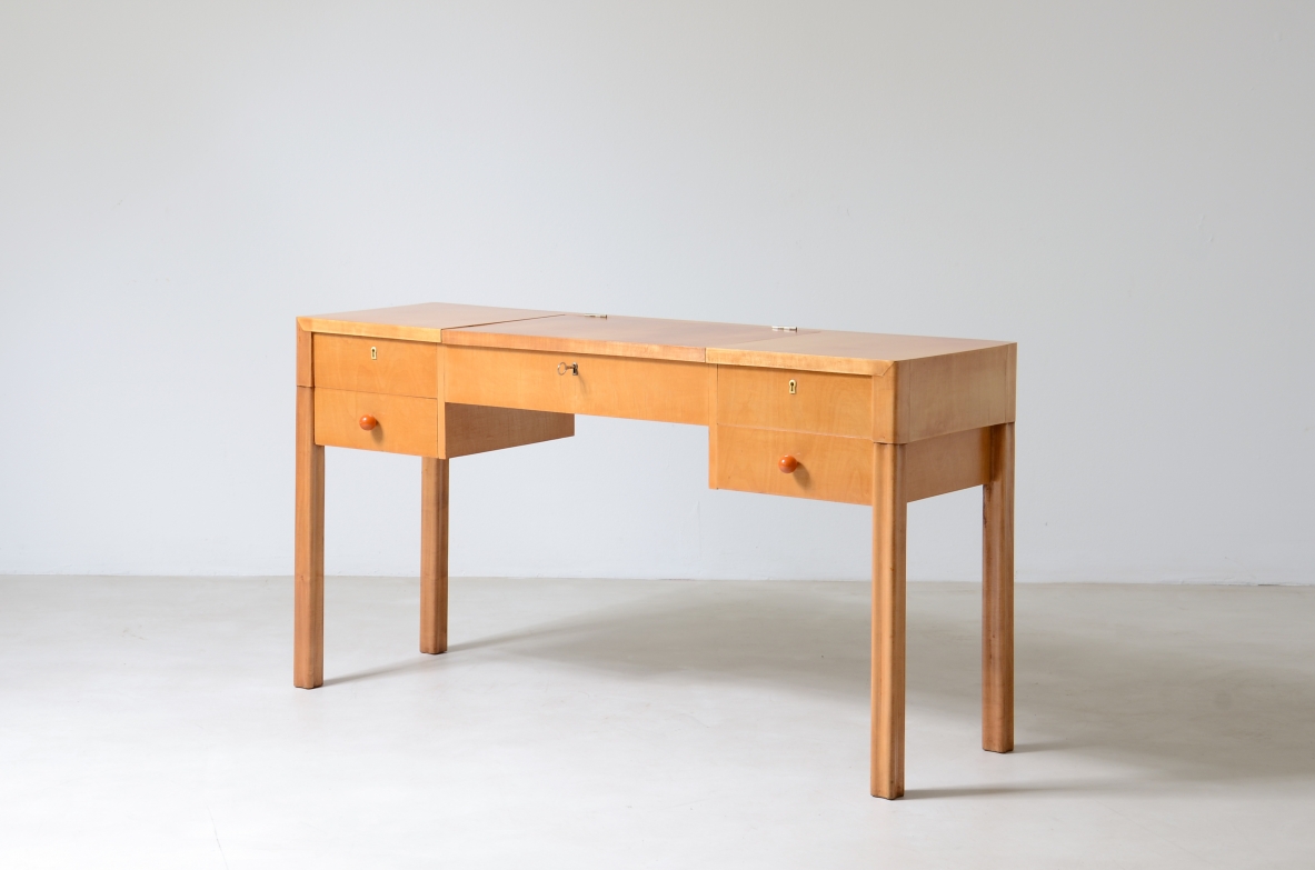 Serafino Arrighi  Petinoise console in blond wood with mirror and drawers.  Serafino Arrighi manufacture, lable production late 1940s