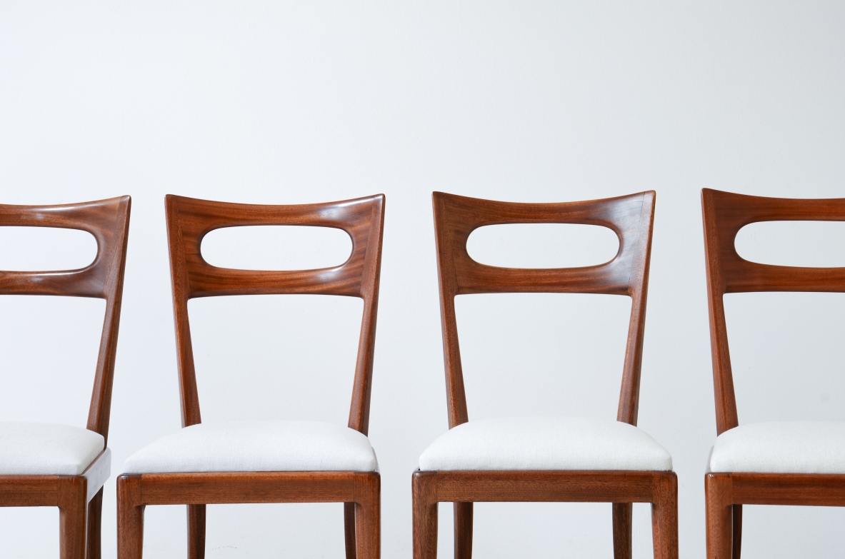 Paolo Buffa (1903-1970)  Set of six elegant dining chairs in walnut 1940s.