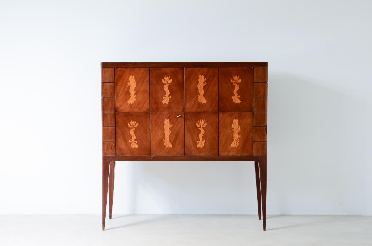 Paolo Buffa walnut bar cabinet with maple inlaid front and lacquered metal interior. Serafini Arrighi manufacture, 1940ca.