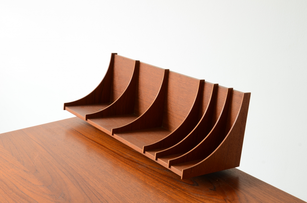 Small central desk with two drawers on the front, and open compartment  Italian manufacture, ca. 1960.