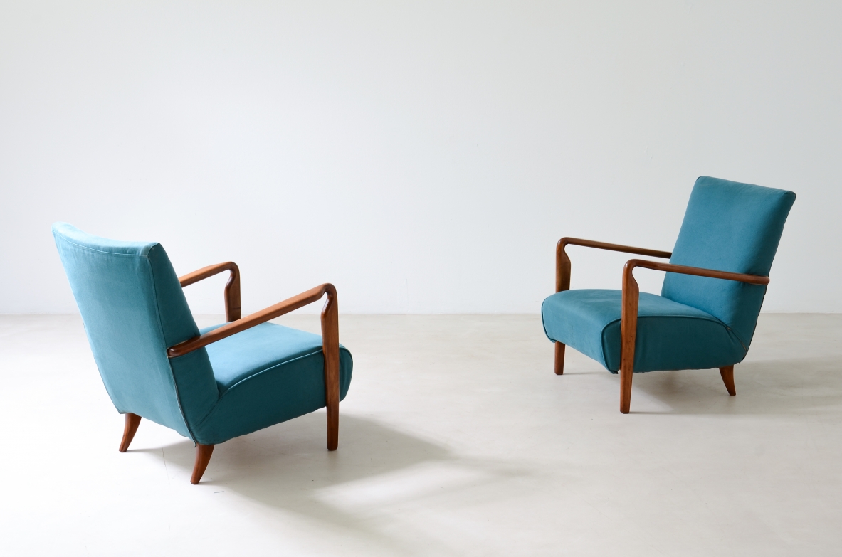 Coppia di piccole poltrone in tessuto imbottito, Amedeo Cassina, 1950