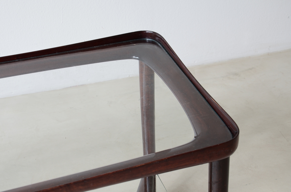 Ico Parisi, Elegante carrello modello 48 in legno tornito e sagomato. Manifattura A. De Fraggis 1950