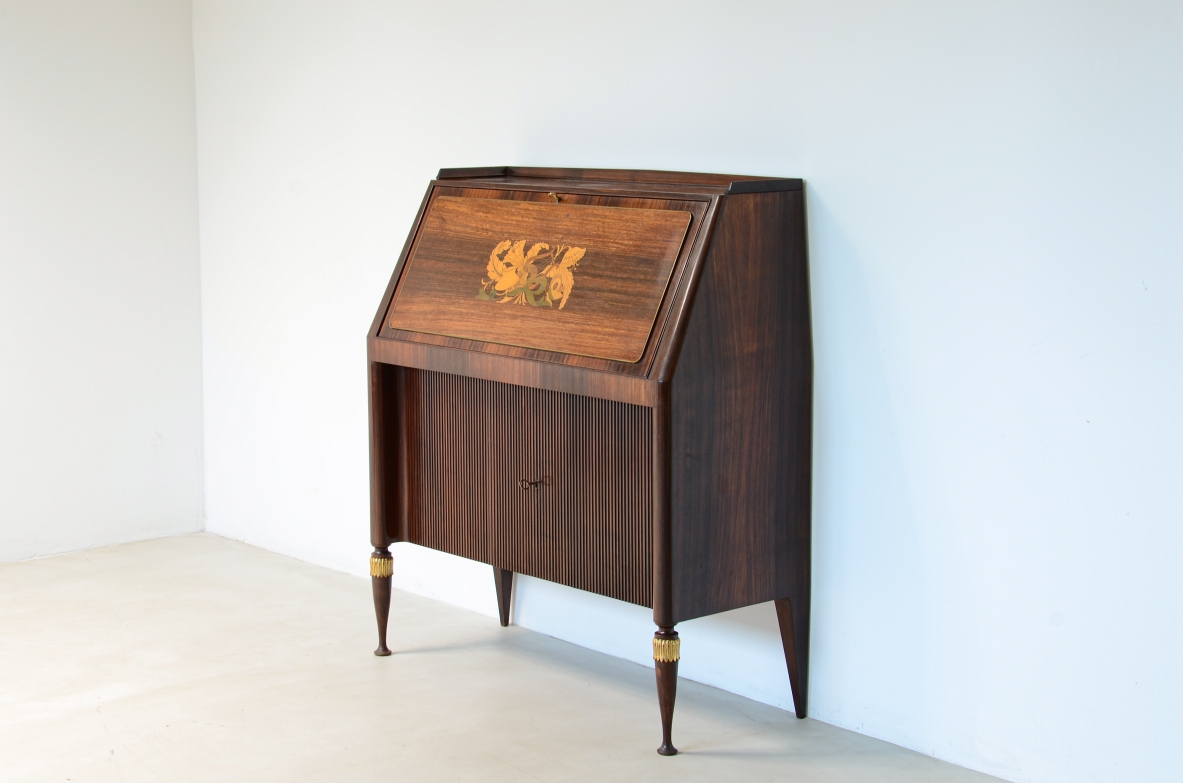 Pier Luigi Colli Elegante mobile a ribalta con fronte intarsiato in acero chiaro 1955