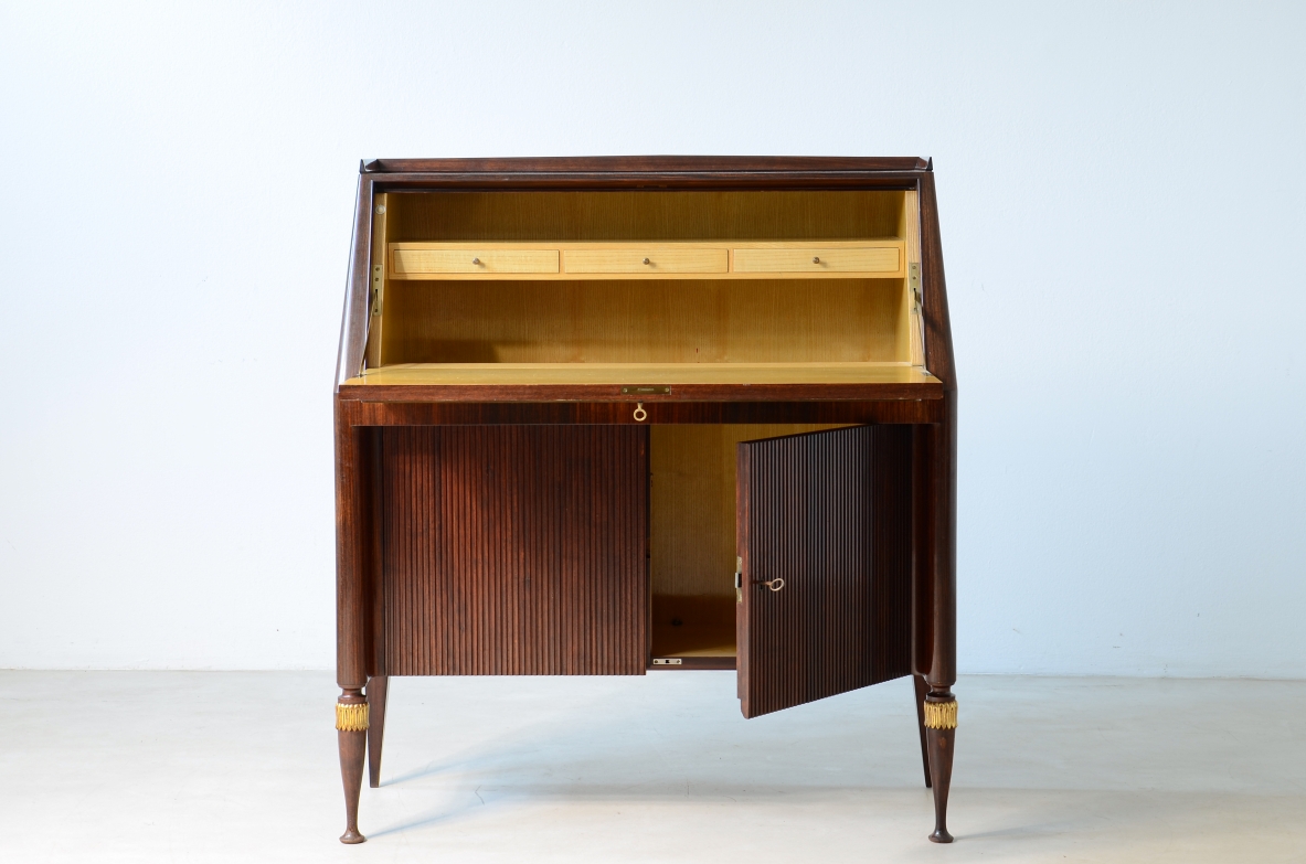 Pier Luigi Colli Elegante mobile a ribalta con fronte intarsiato in acero chiaro 1955