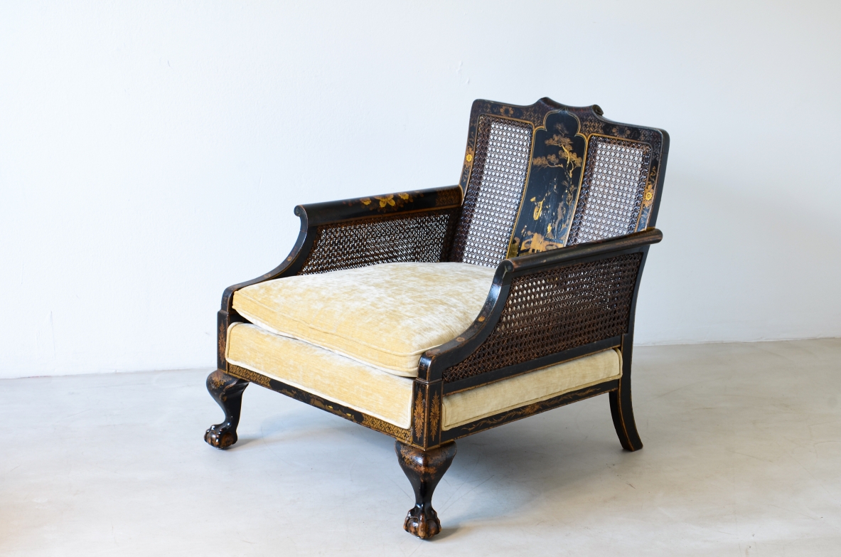pair of colonial armchairs in lacquered wood and hand painted with oriental motifs.UK manufacture, Victorian Period ca.1860-1880.