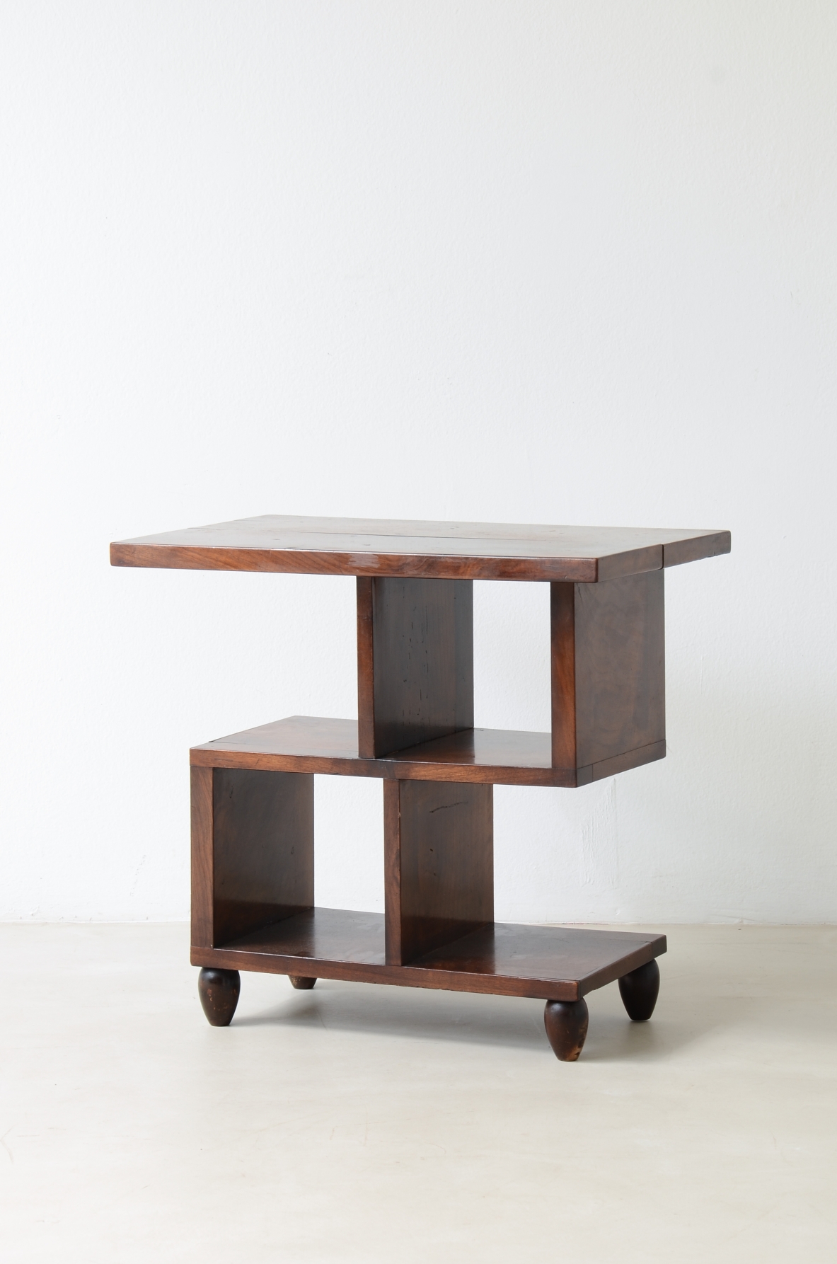 Rare wooden table.  Italian Rationalism, manufacture ca.1920.