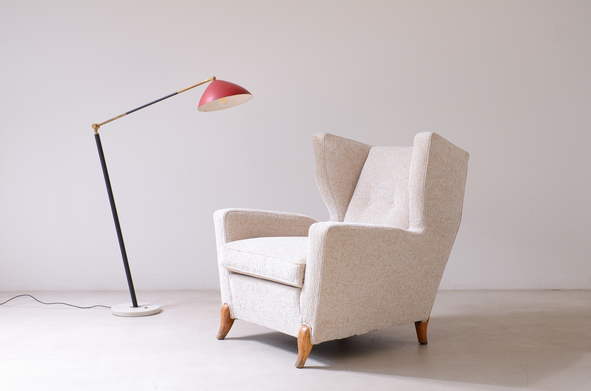 Melchiorre Bega, attr.  Bergere di forma organica con piedi in legno sagomato.  Manifattura italiana primi anni '50