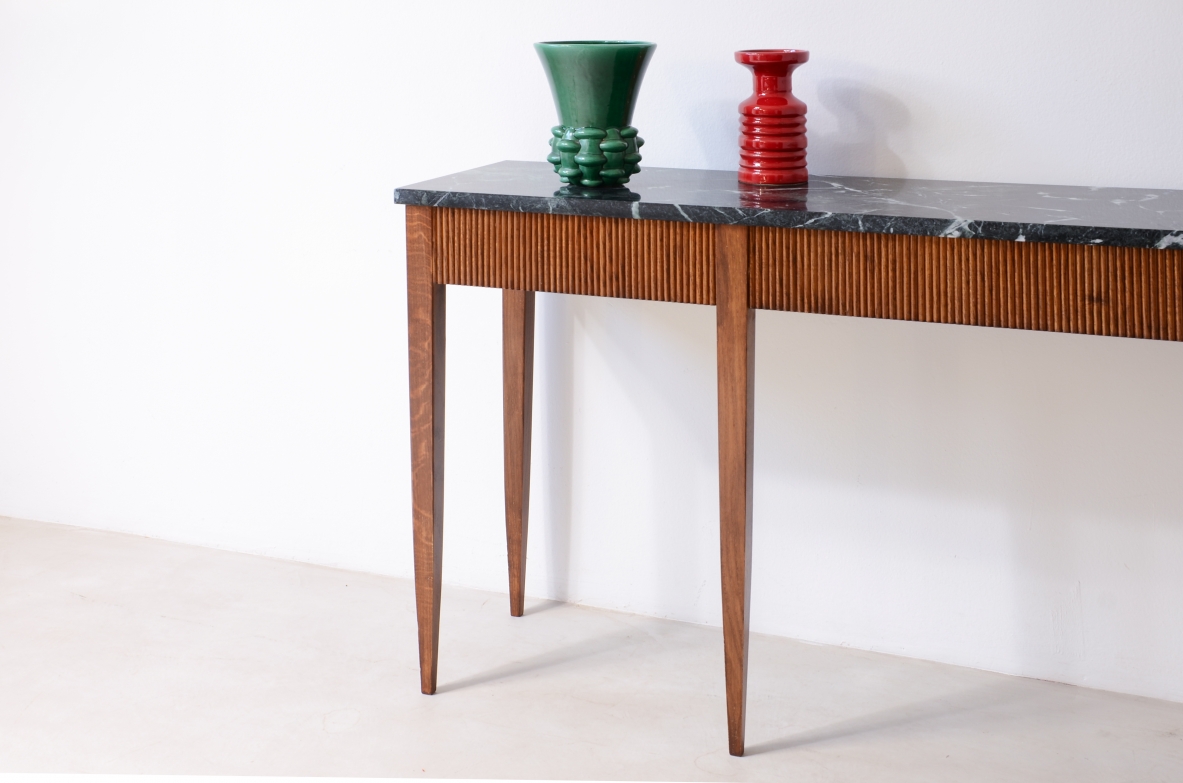 Paolo Buffa  Elegant console table in reeded Oak with a beautiful marble top.  1940's manufacturing