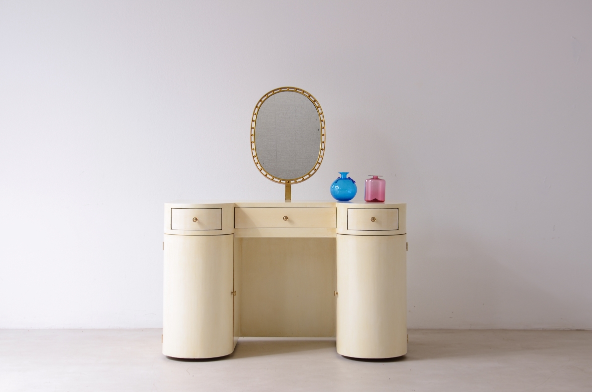 Elegante toilette/console/scrittoio in legno laccato con specchio basculante, Manifattura italiana, 1930ca
