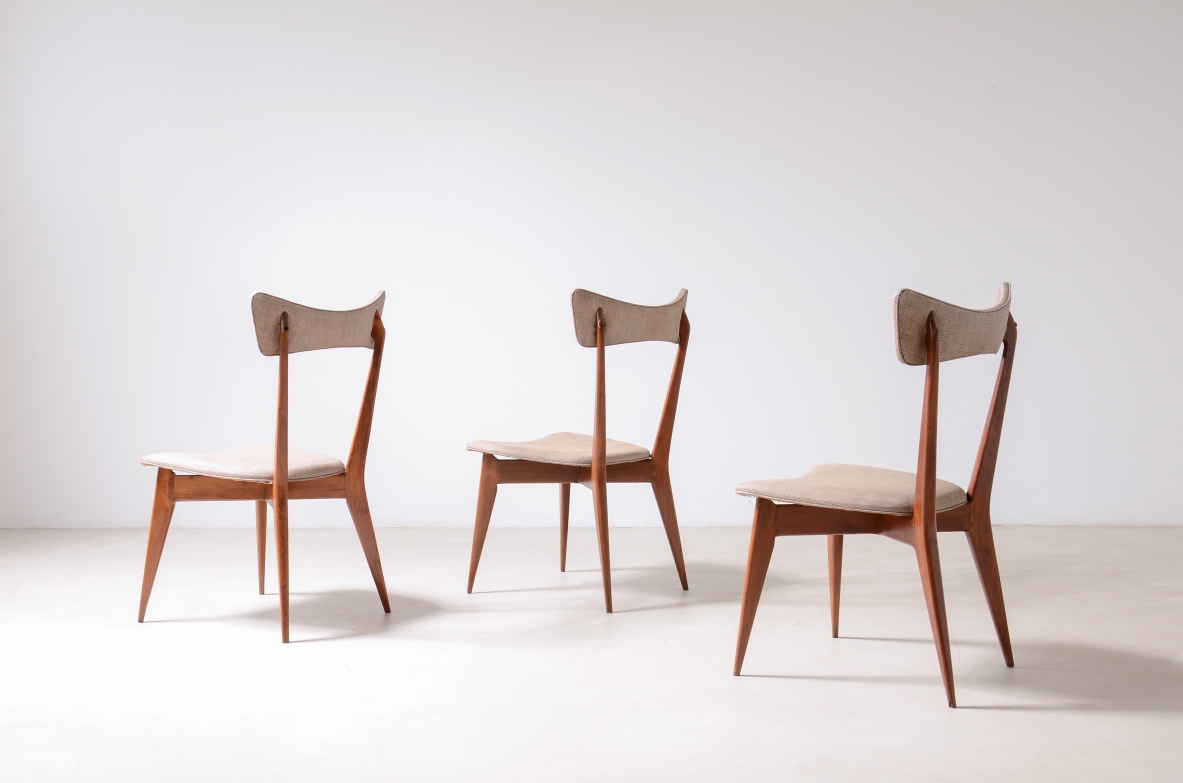 Ico Parisi, Rare set of 6 walnut chairs. Manufactured by F.lli Colombo, Como, 1952.