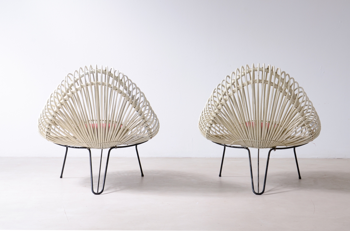 Janine Abraham & Dirk Jan Rol, pair of armchairs in lacquered rattan with metal supports. Prod. Edition Rougier, Holland, 1950ca.