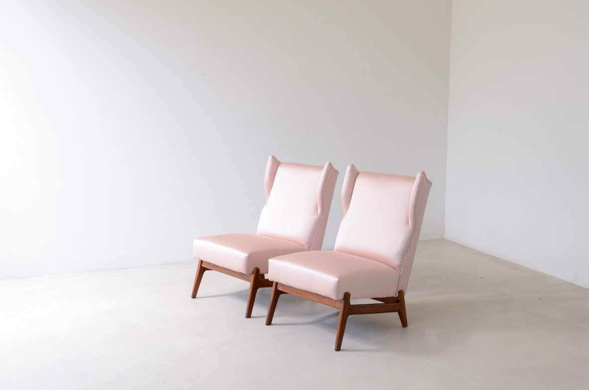Pair of very refined armchairs with wooden structure and satin upholstery  in the style of Gio Ponti. ca.1950