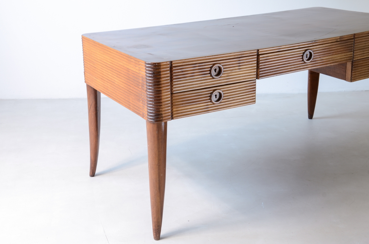 Elegant Paolo Buffa wooden desk with five drawers 1940's