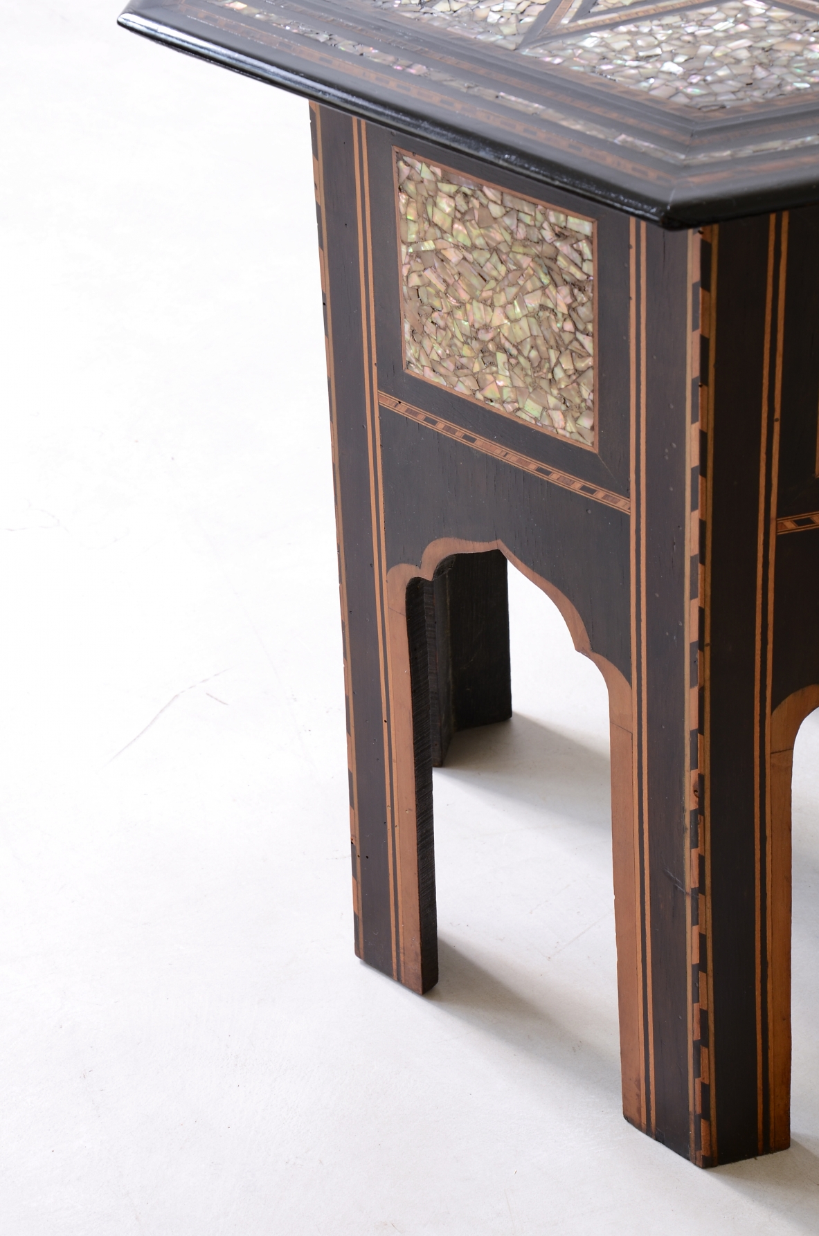 Colonial coffee table in ebonized wood and mother-of-pearl.  Italian manufacture, circa 1930.