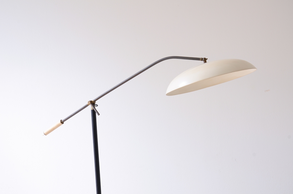 Stilnovo Milano  Lampada da lettura con stelo in metallo e ottone,