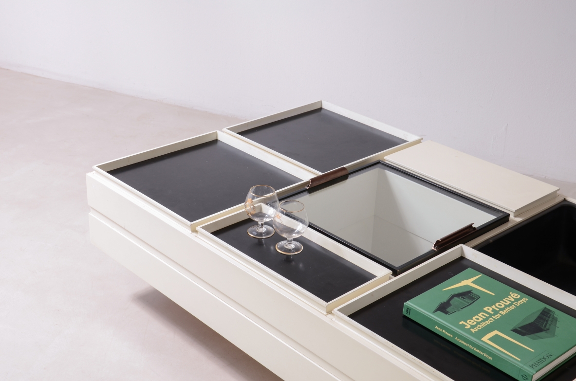 Carlo Hauner, A rare low table with a central base and compartments 
