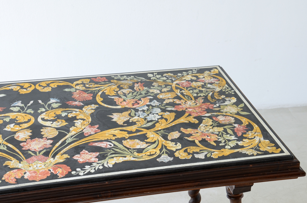 Stunning table with a rectangular polychrome scagliola top,ca. 1700-1730.