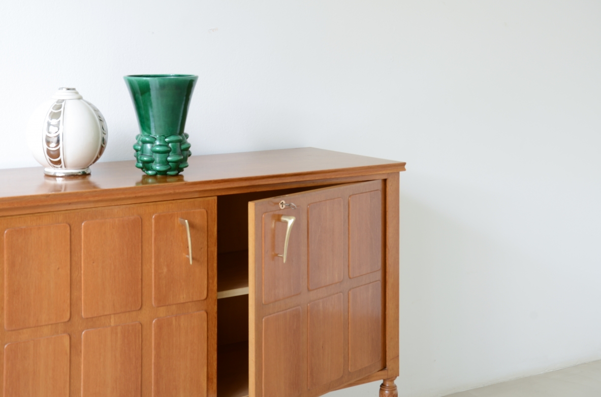 Paolo Buffa Large four-door blond oak cabinet Made around 1950.
