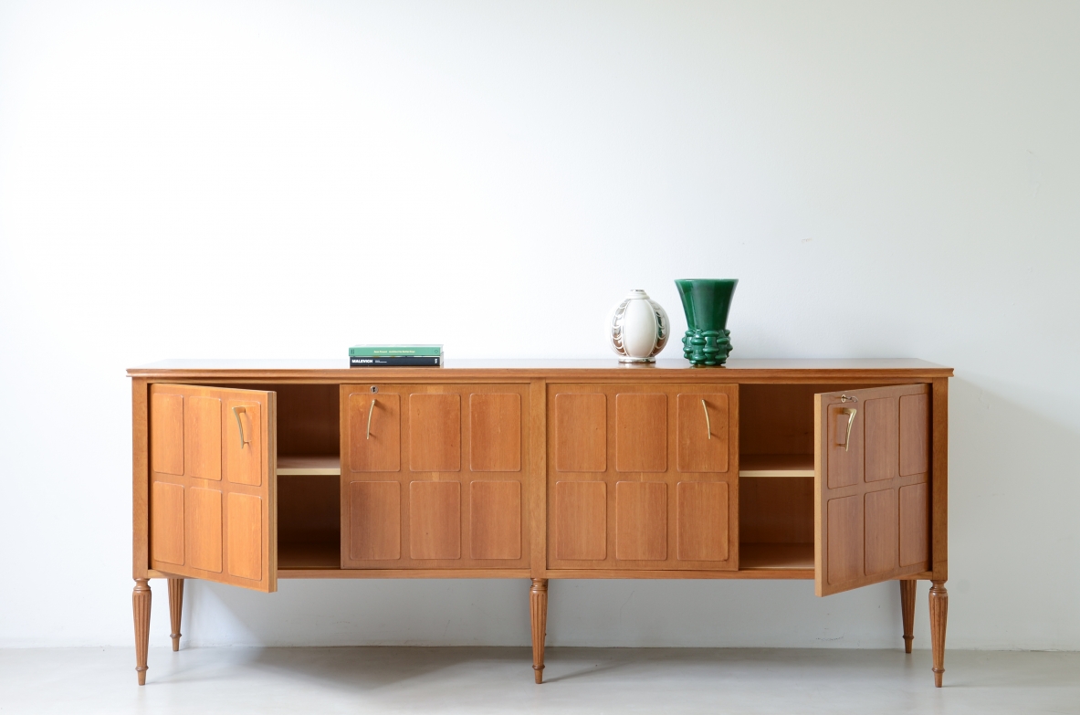 Paolo Buffa Large four-door blond oak cabinet Made around 1950.