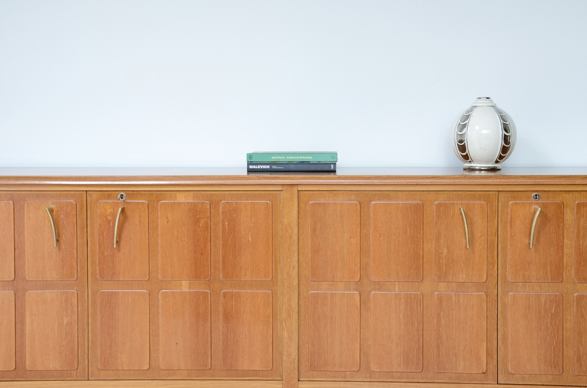 Paolo Buffa Large four-door blond oak cabinet Made around 1950.