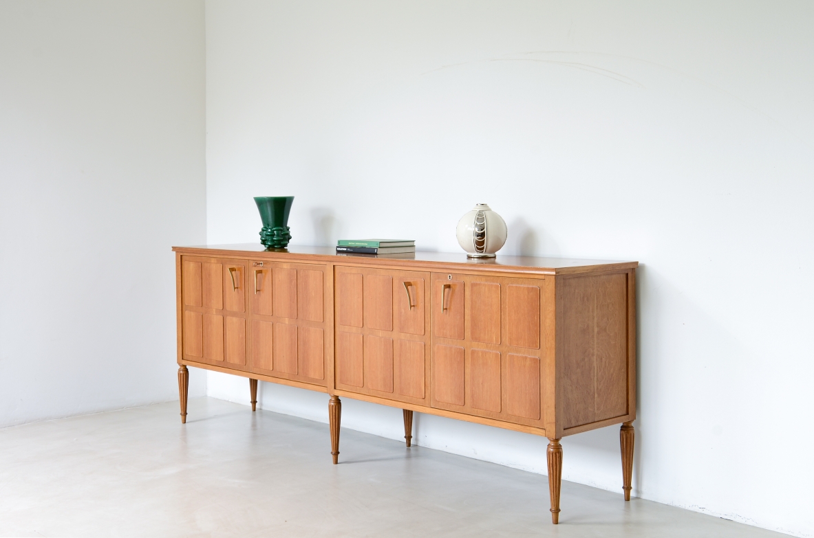 Paolo Buffa Large four-door blond oak cabinet Made around 1950.