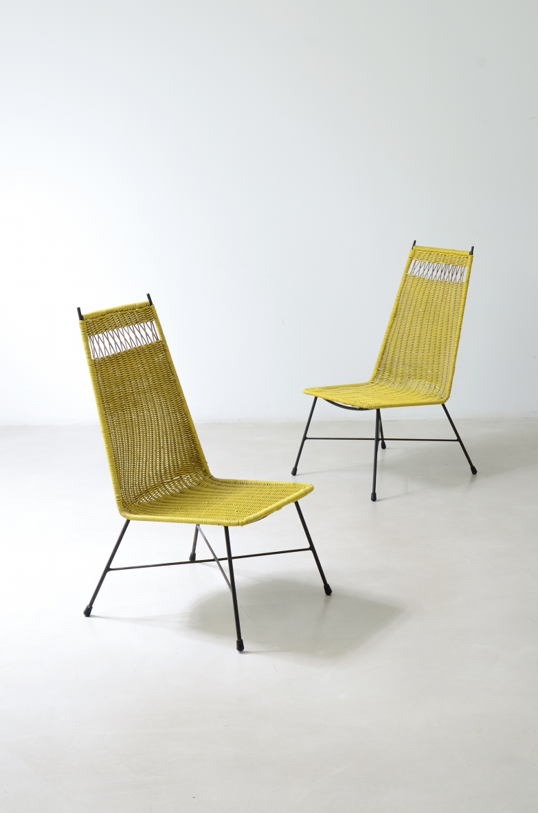 Coppia di poltroncine con intreccio in filo di gomma e giunco.  Saporiti Italia, 1950ca.