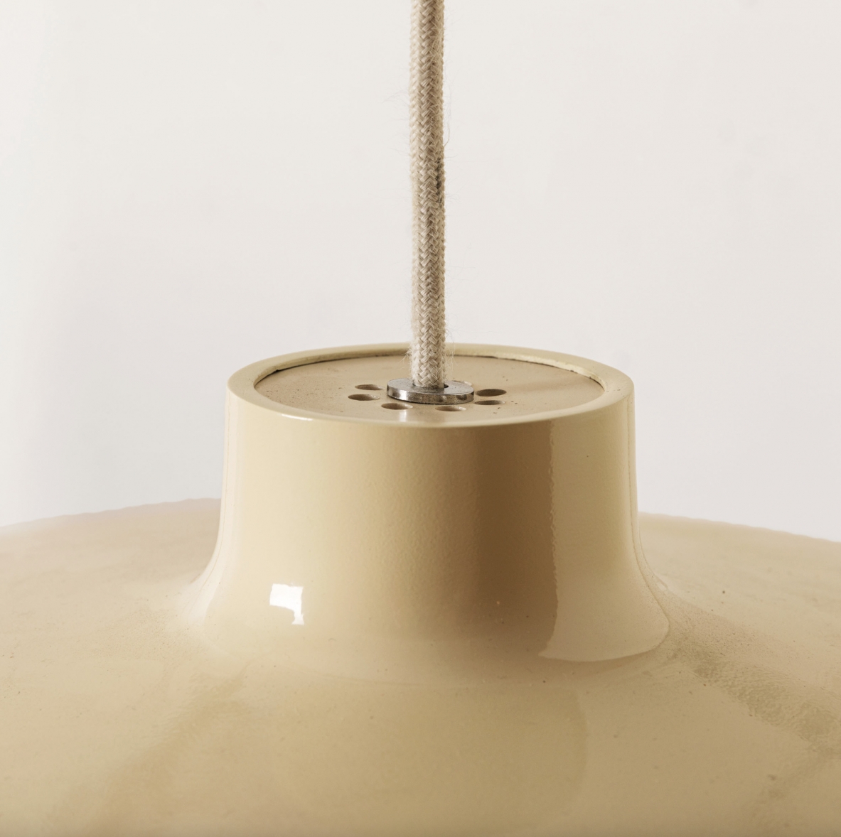 Gino Sarfatti Two wall lamps with extendable chrome-plated brass arms