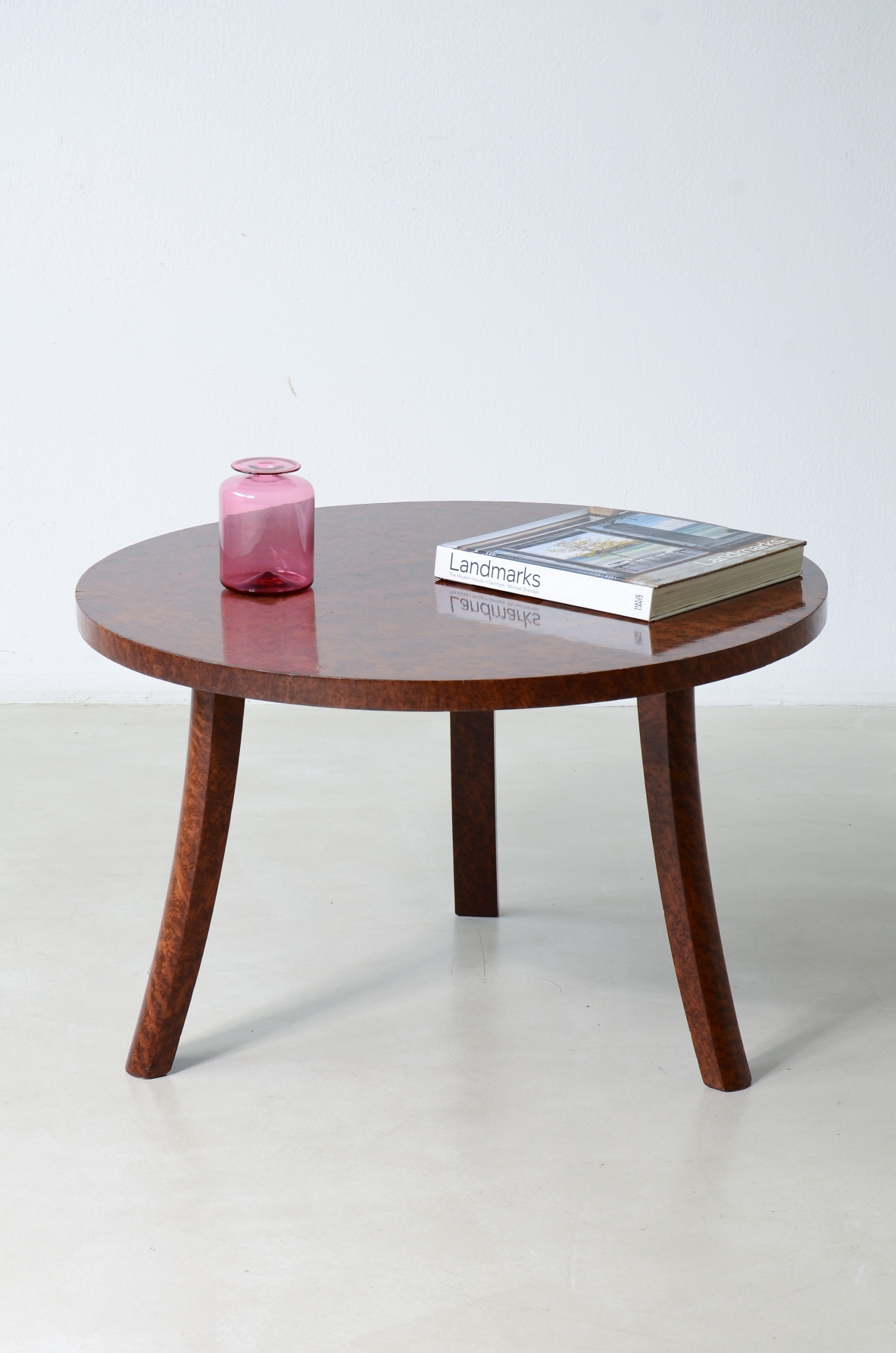Gaetano Borsani  Refined coffee table with saber-shaped legs Borsani atelier, 1940s