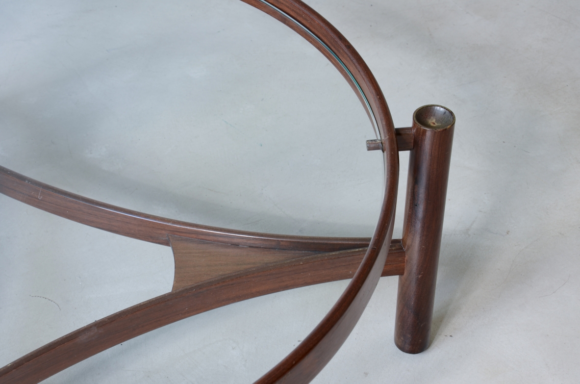 Gianfranco Frattini, Large bentwood coffee table with three turned leg. Cassina manufacture