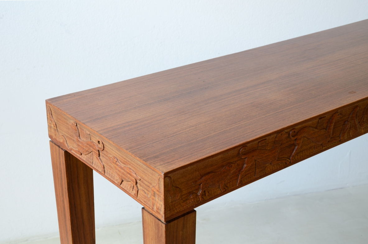 Elegant oak console table with a finely carved band featuring hunting scenes 1935