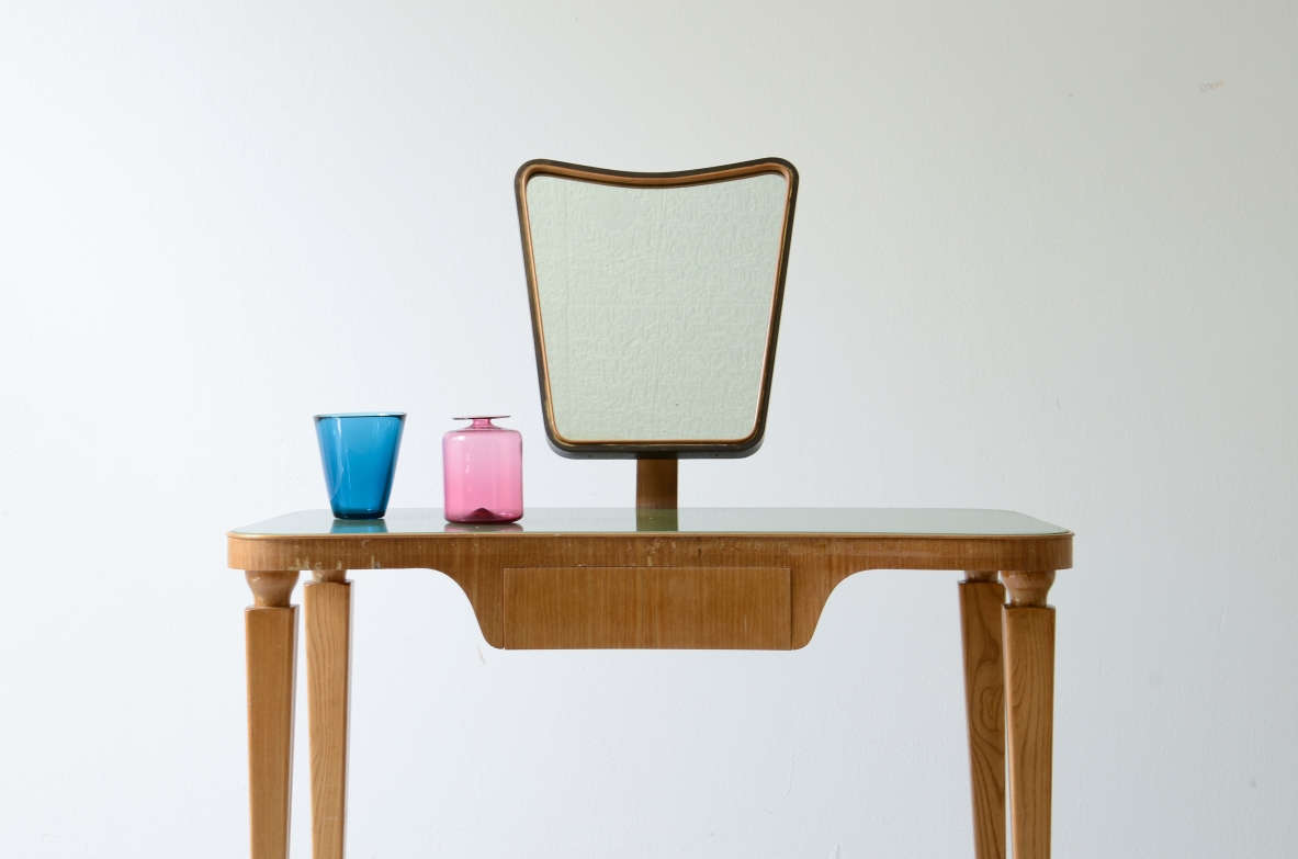 Elegante console toilette in frassino con cassetto sagomato. Manifattura italiana 1940ca.
