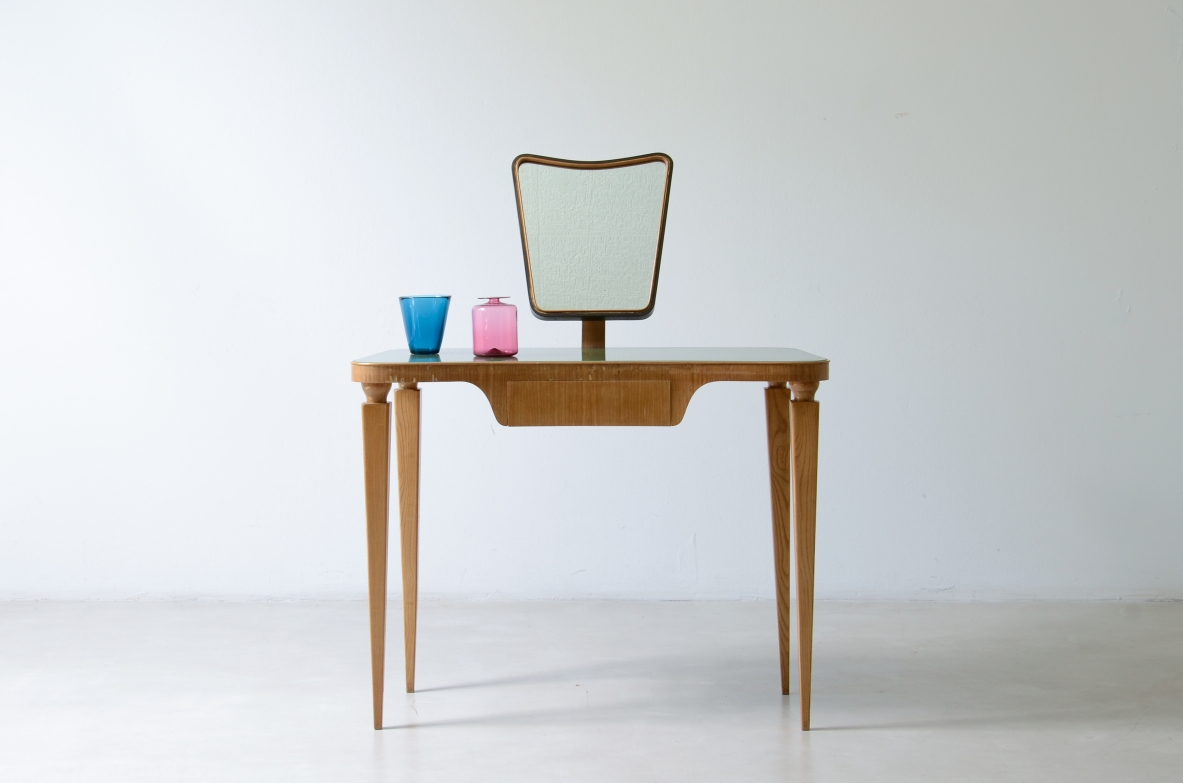 Elegante console toilette in frassino con cassetto sagomato. Manifattura italiana 1940ca.