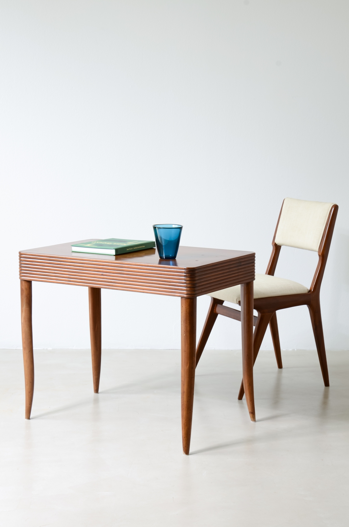 Paolo Buffa Small bedroom desk with sabre legs and a drawer 1935