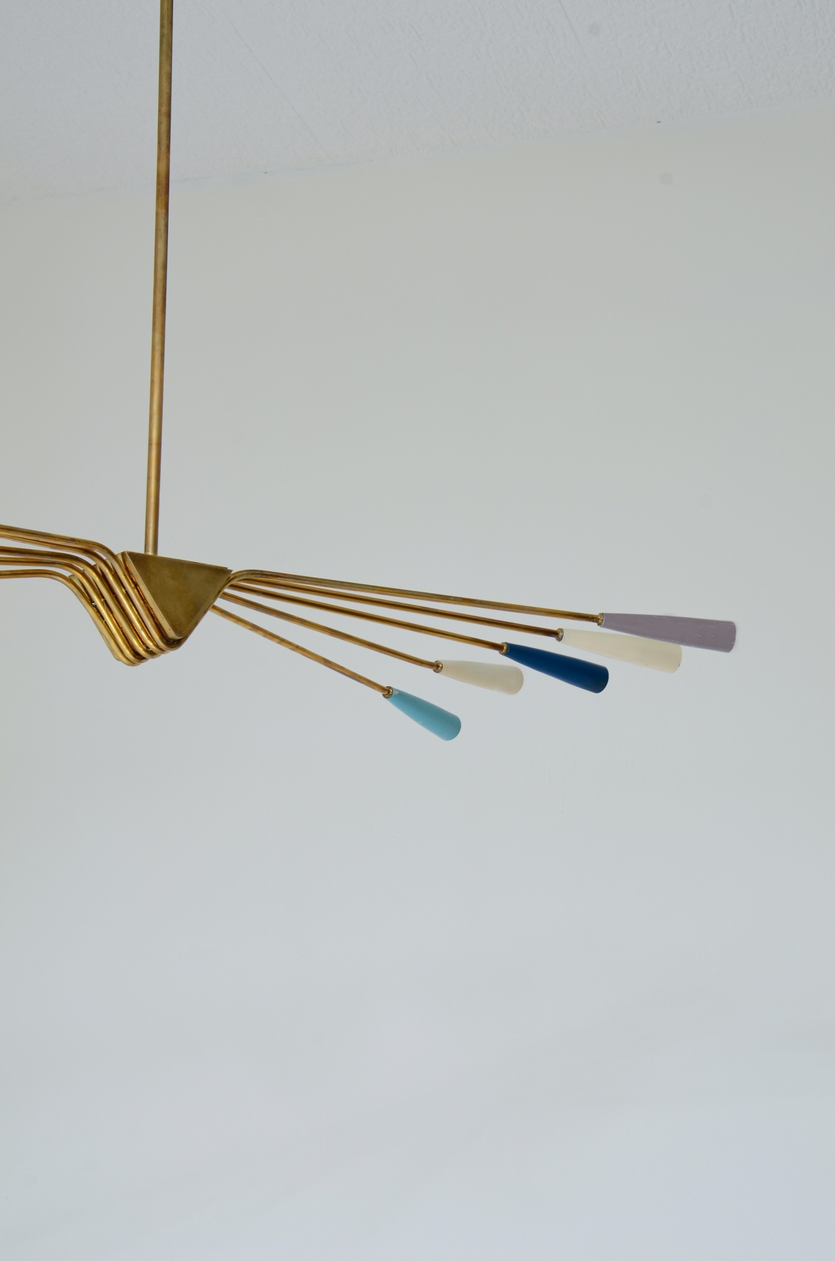 Oscar Torlasco  Grande lampadario a 10 luci. Produzione Lumi anni 50.