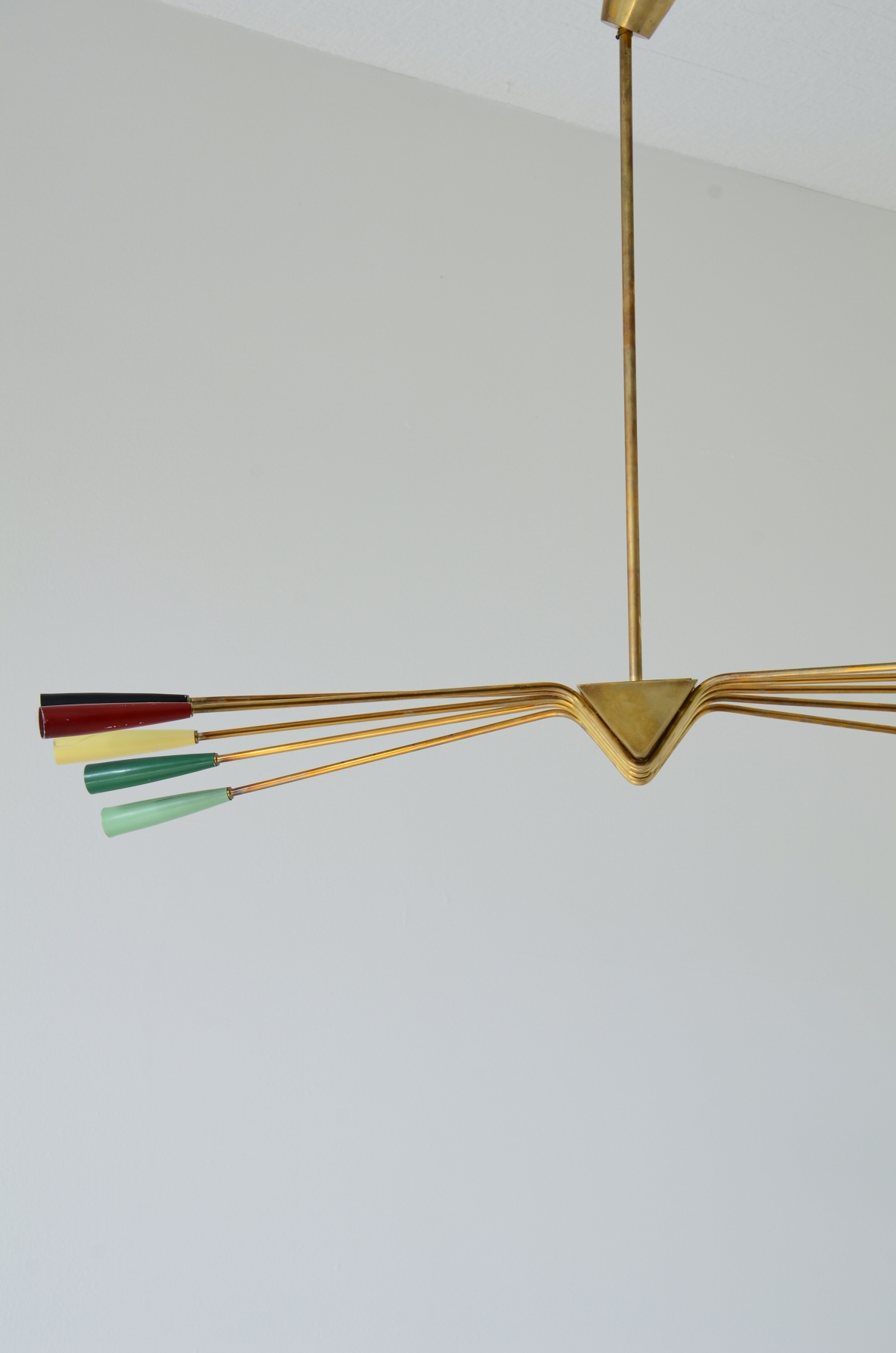 Oscar Torlasco  Grande lampadario a 10 luci. Produzione Lumi anni 50.