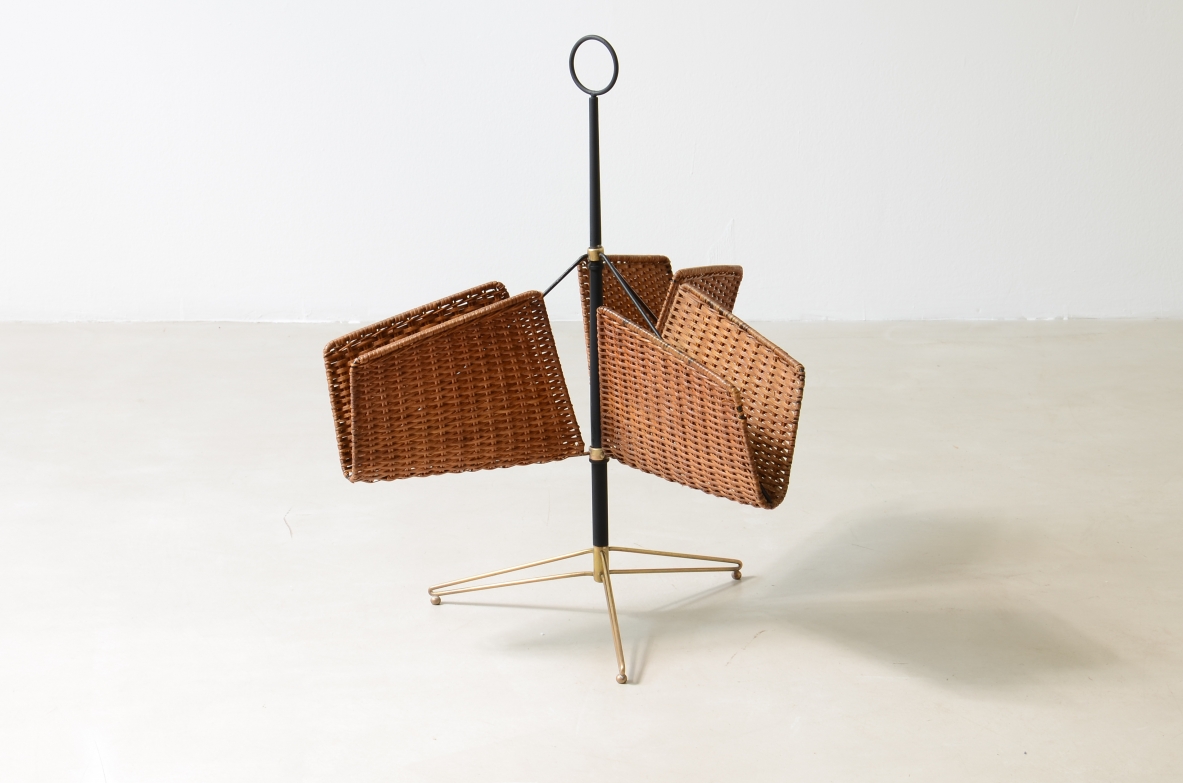 Metal and brass magazine rack. French manufacture, 1950s.