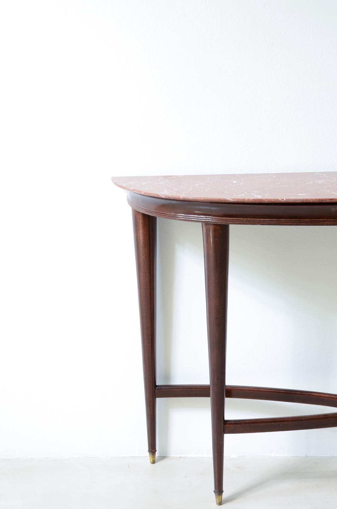 Paolo Buffa Elegante console in mogano con piano in marmo 1940