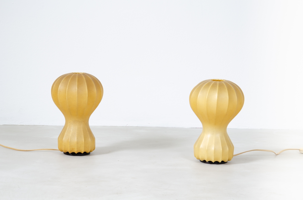 F.lli Castiglioni, Coppia di lampade da tavolo mod. Gatto originali. Prod. Flos, 1960